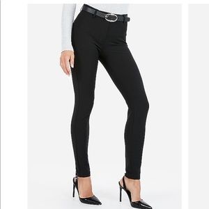NWT Express Mid Rise Extreme Stretch Skinny Pant